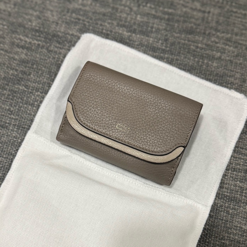Chloe compact trifold leather wallet